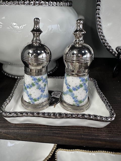 Enchanted Home Set of Salt & Pepper Shakers